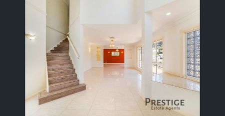 Water and Gas Included with the Rent.... - Photo 4