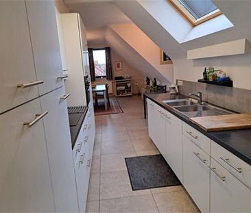 Een ruim dakappartement met terras en lift - Photo 4