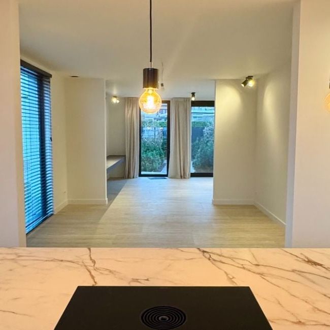 Woning te huur in Hasselt voor € 2.000 met 5 slaapkamers - Photo 1