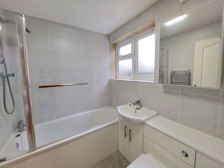 Flat to rent in Carisbrooke Road, Cambridge, CB4 3LP - Photo 5