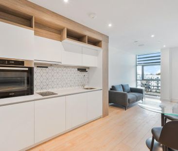 Studio to rent - Photo 1