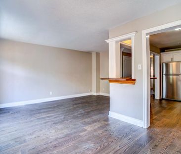 For Lease - 1039 Cedarglen Gate Unit# 28, Mississauga, Ontario - Photo 3