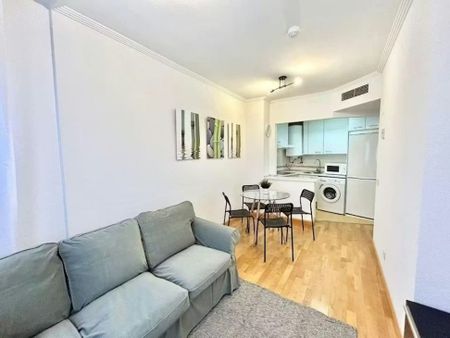 Calle del Puerto de Pozazal, Madrid, Community of Madrid 28031 - Foto 3