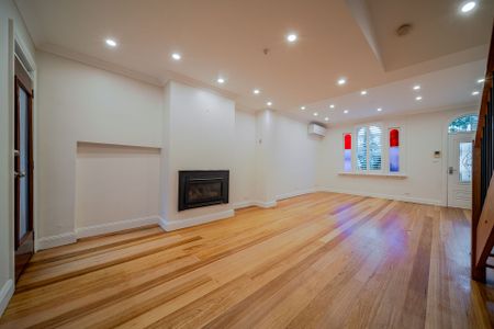 Architecturally Renovated Terrace with Parking in a Prime Inner-City Pocket - Photo 3