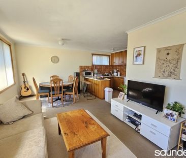 Unit with brand new bathroom - Photo 3