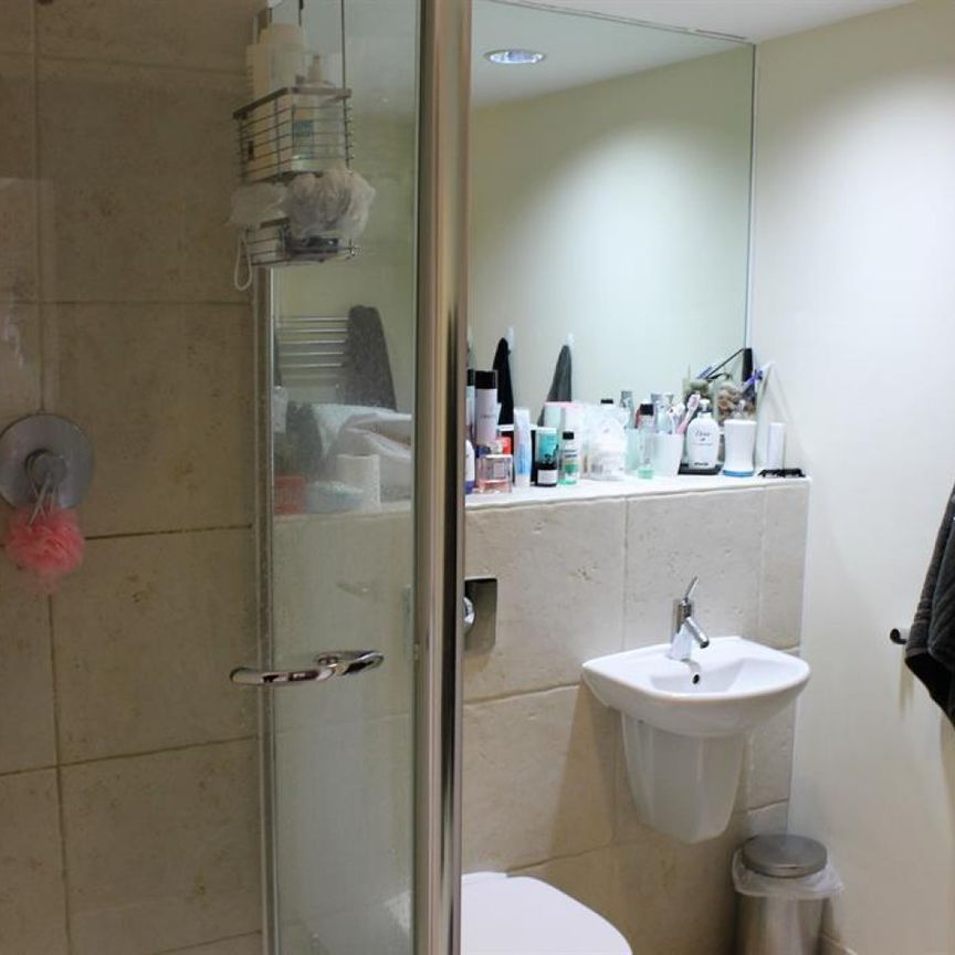 Whitehall Waterfront, 2 Riverside Way, Leeds - Photo 1
