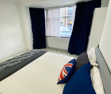 Room in a Shared House, Mount Pleasant, HA0 - Photo 3