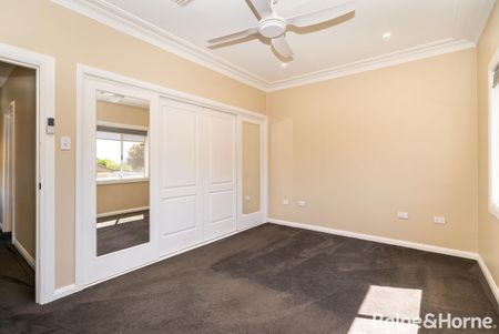 MODERNISED KOORINGAL - Photo 3