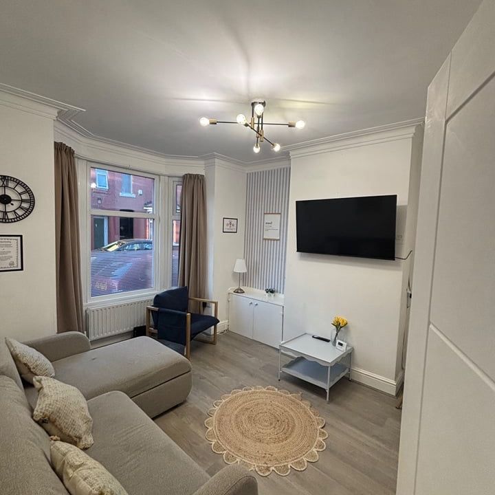 Room in a Shared House, Mildred Street, M7 - Photo 1