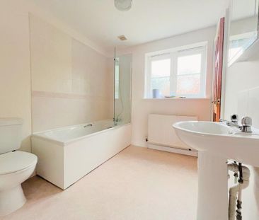 3 bedroom semi-detached house to rent - Photo 5