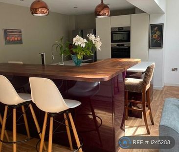 6 bedroom detached house to rent - Photo 6