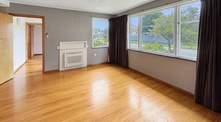 PARKLAND - 3 BEDROOM - Photo 4