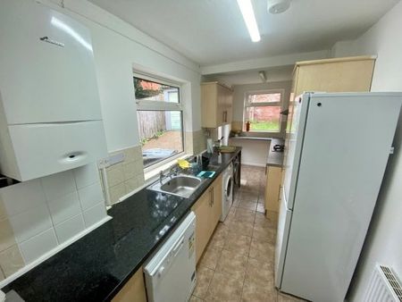 £130 pppw, Allington Avenue, Lenton, NG7, Property for rent - Photo 3