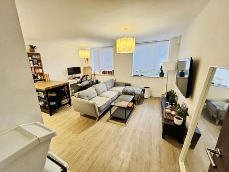 1 bedroom apartment to rent - Photo 2