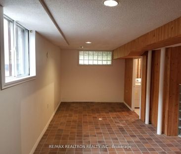 For Lease - 116 Verobeach Boulevard Unit# Low level apartment, Toro... - Photo 2