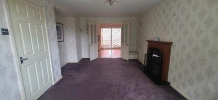 3 bedroom detached house to rent - Photo 3