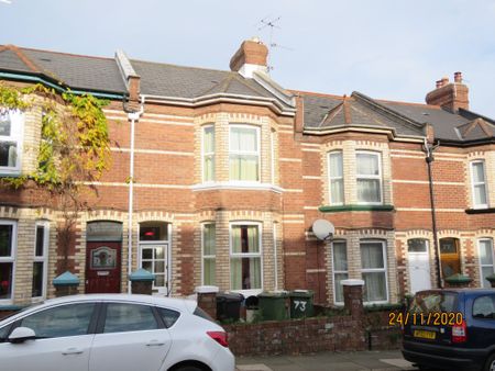 4 bed House - To Let - Photo 2