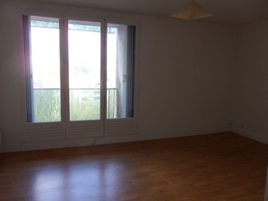 Location Appartement 1 pièce 27m² ORLEANS 45100 - Photo 1