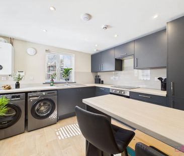 1 bedroom in a house share to rent - Photo 3