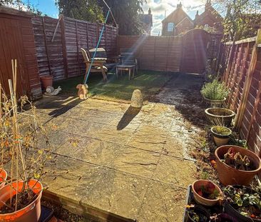 2 bedroom terraced house to rent - Photo 1