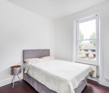 2 Bed Flat, Church Rise, SE23 - Photo 4