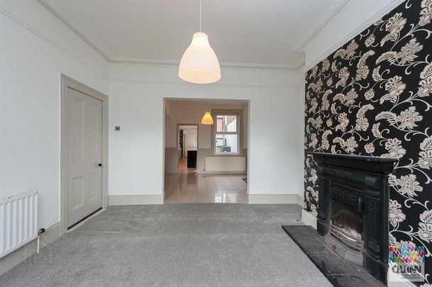 188 Upper Newtownards Road, Belfast, BT4 3ES - Photo 1