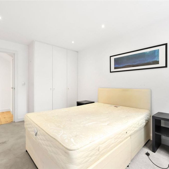 2 bedroom maisonette to rent - Photo 1