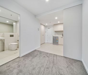 1702/2 Grazier Lane, Belconnen - Photo 1