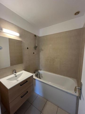 Location Appartement 3 pièces 49m² FAREMOUTIERS 77515 - Photo 4