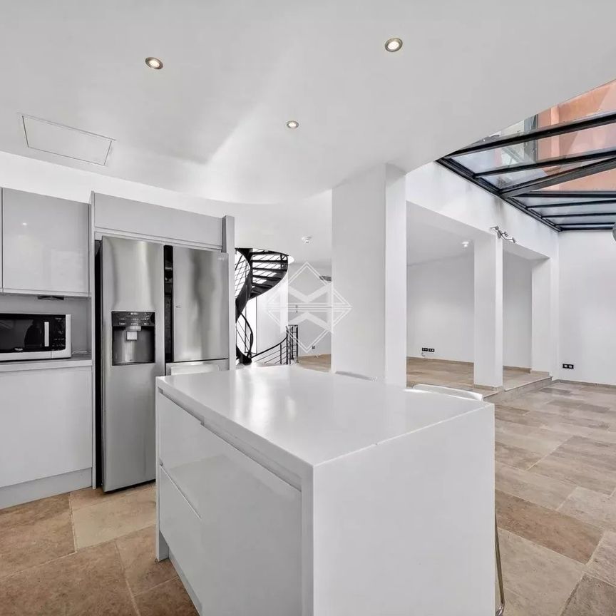 Tout savoir sur cette maison dans le quartier Montsouris Dareau, à Paris 14ème - Photo 1