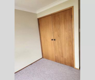 Convenient Location - Photo 3