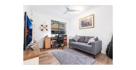 Spacious Single-Level Home By The Bay - Photo 3