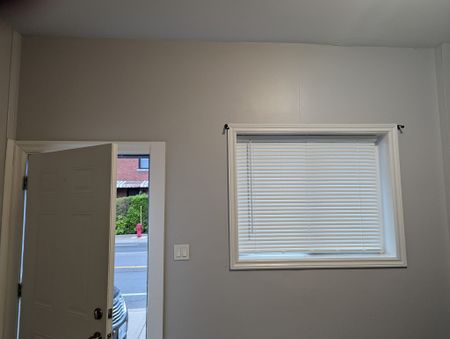 For Lease - 1184 Cannon Street, Hamilton, Ontario - Photo 4