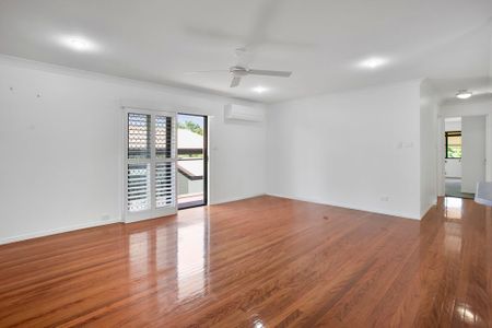 Spacious Dual-Level Family Home with Pool on Double Block – Minutes to the Beach - Photo 2