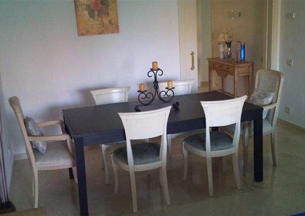 2 Bedroom Apartment For Rent in La Duquesa