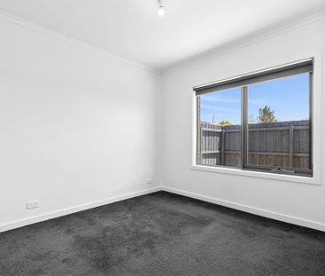 Modern Comfort & Convenience - Secure Two Bedroom Unit - Photo 1