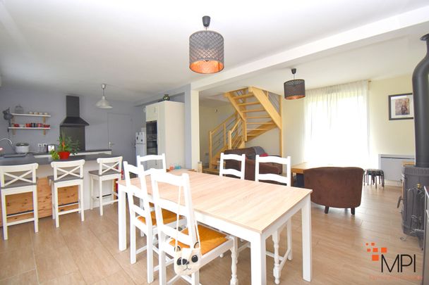 Location Maison 5 pièces 77m² - Photo 1