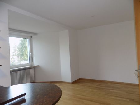 Charmantes Stadthausapartment mit neuer Küche - Photo 4