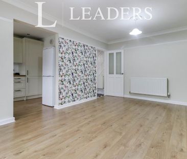 3 bedroom detached house to rent - Photo 6