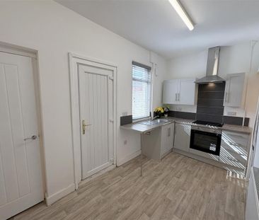 2 bedroom terraced house to rent - Photo 5