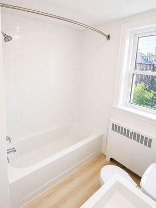 For Lease - 1024 King Street Unit# 9, Hamilton, Ontario - Photo 1