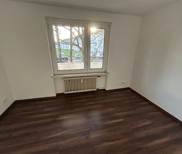 Gut geschnittene 3-Zimmererdgeschosswohnung zu vermieten - Photo 4