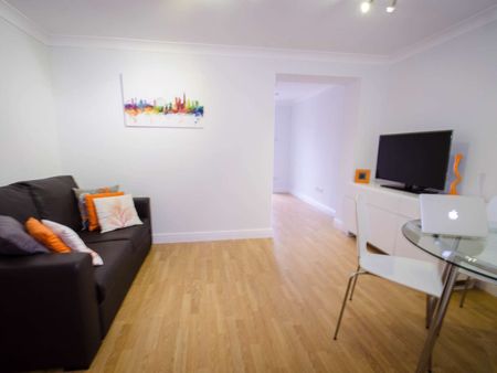 Welbeck Room 6 - Photo 2