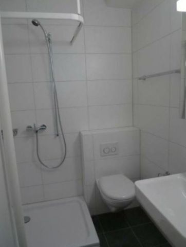 "Zentrale Wohnung Nähe Autobahn, Stadtzentrum & Bahnhof" - Photo 3