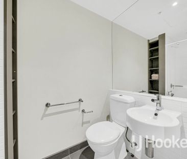 Modern Studio Apartment with Prime Location for Lease! - Photo 4