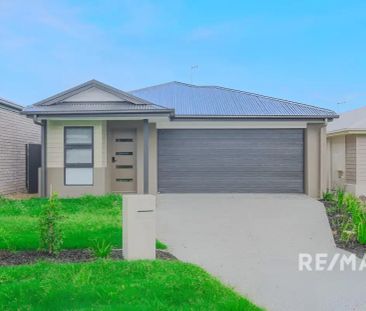 “Bayside Living – Room Available at 74 Bisschop St, Deception Bay” - Photo 3