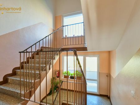 Pronájem bytu 1+1 38 m2 - Photo 2