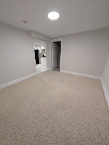 For Lease - 837 Glenrush Street Unit# Basement, Oshawa, Ontario - Photo 3