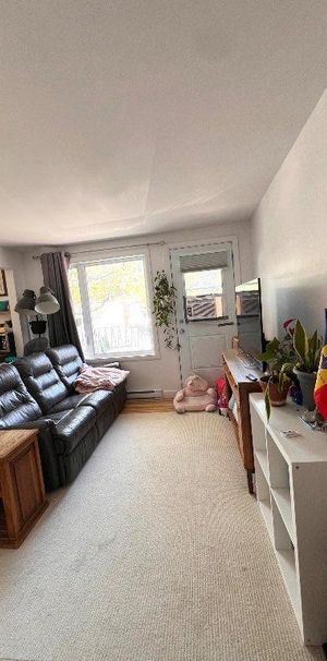 Logement 5 1/2 - Photo 1