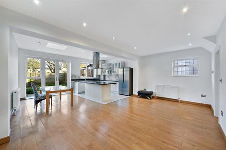 4 bedroom house to rent - Photo 3